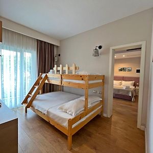 Familien-Zimmer